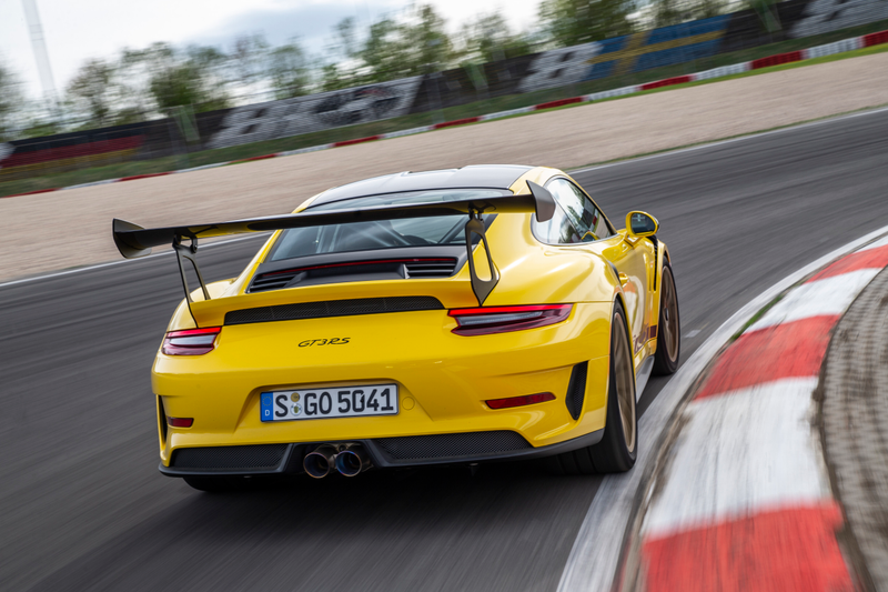 Illustration for article titled Put These Very Good 2019 Porsche 911 GT3 RS Photos In Your Life
